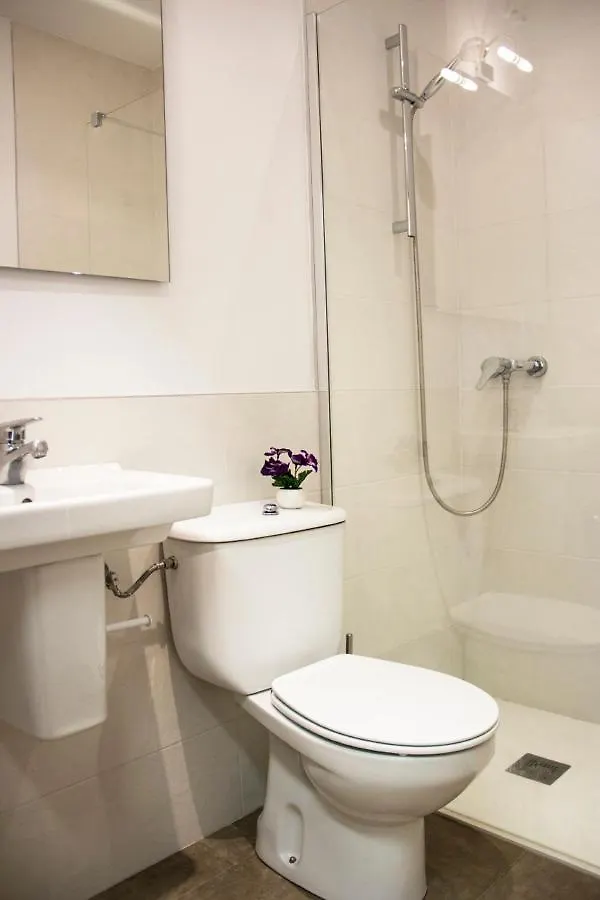 Central, Spacious And Authentic Family Apartment San Sebastian 0*,