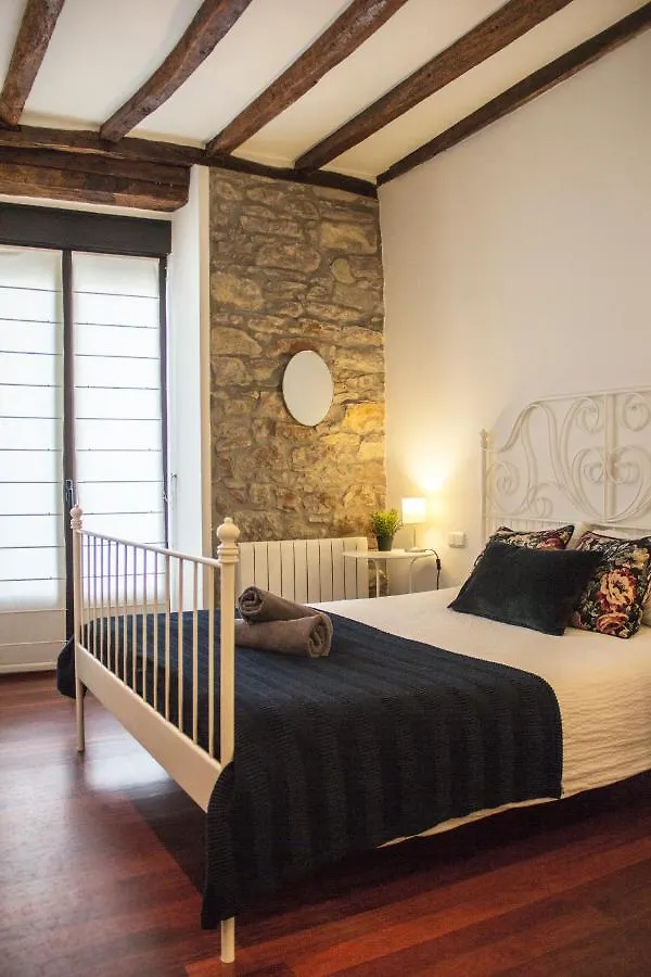 Central, Spacious And Authentic Family Apartment San Sebastian
